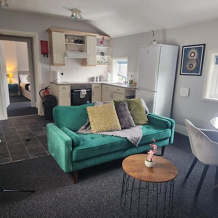 Cottage Style 2 Bedroom Apt In City, Near Utilita Arena & Free Parking Birmingham Zewnętrze zdjęcie