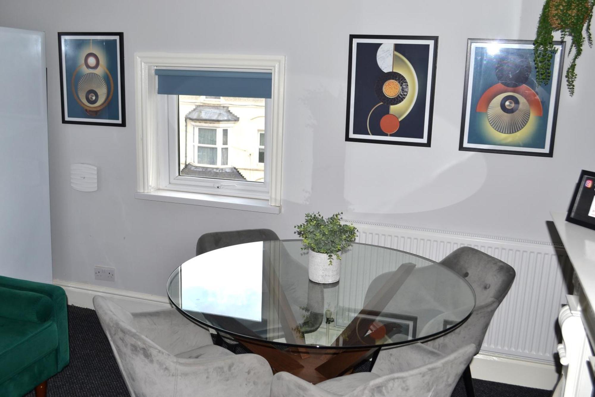 Cottage Style 2 Bedroom Apt In City, Near Utilita Arena & Free Parking Birmingham Zewnętrze zdjęcie