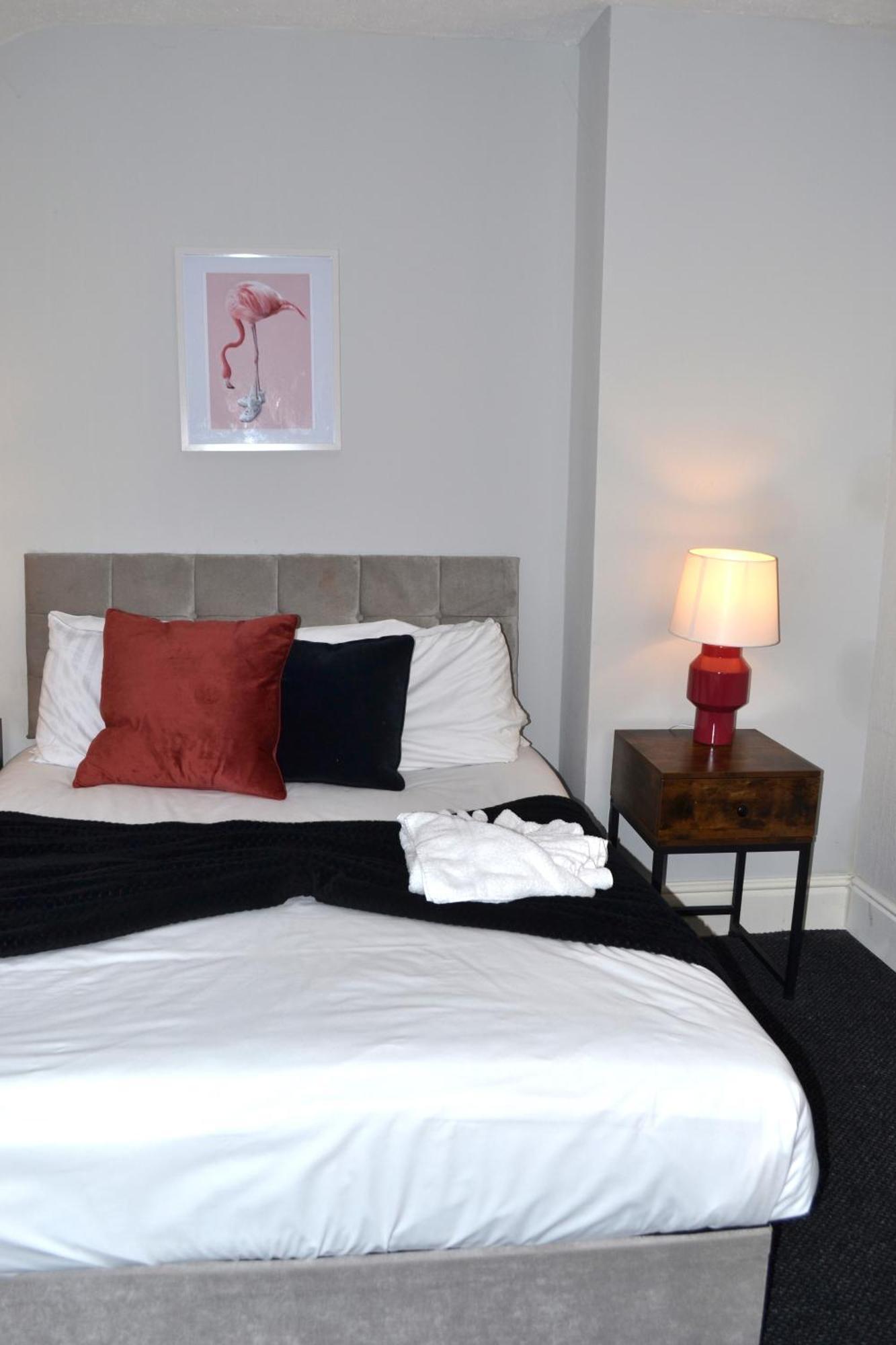 Cottage Style 2 Bedroom Apt In City, Near Utilita Arena & Free Parking Birmingham Zewnętrze zdjęcie